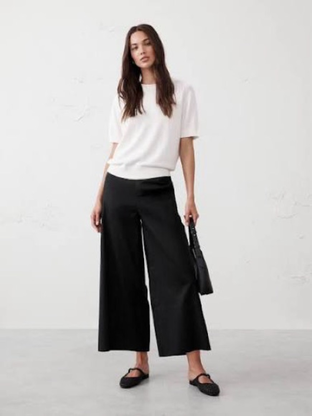 Banana Republic Black Wide-Leg Cropped Linen Trousers